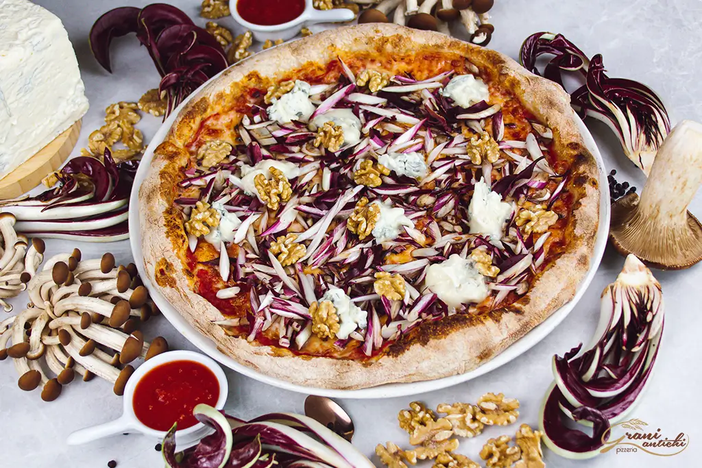 pizza-Radicchio-Gorgonzola-Noci