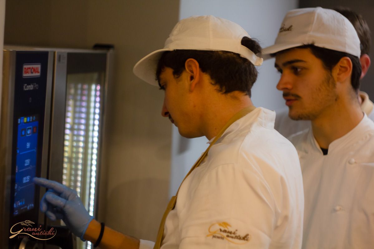 inaugurazione pizzeria grani antichi a mogliano veneto