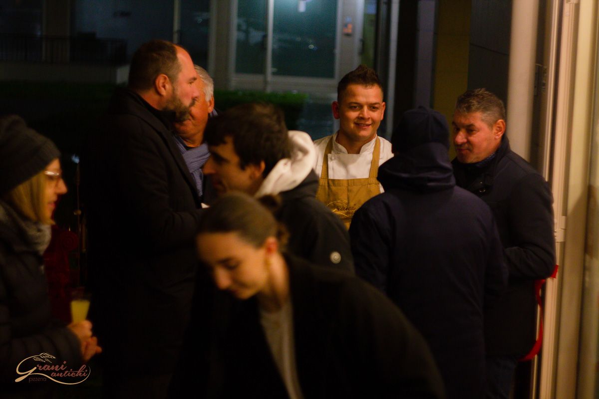 inaugurazione pizzeria grani antichi a mogliano veneto